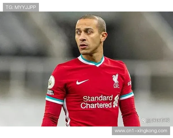 阿贾克斯中场缺乏正宗后腰 阵容结构问题逐渐暴露